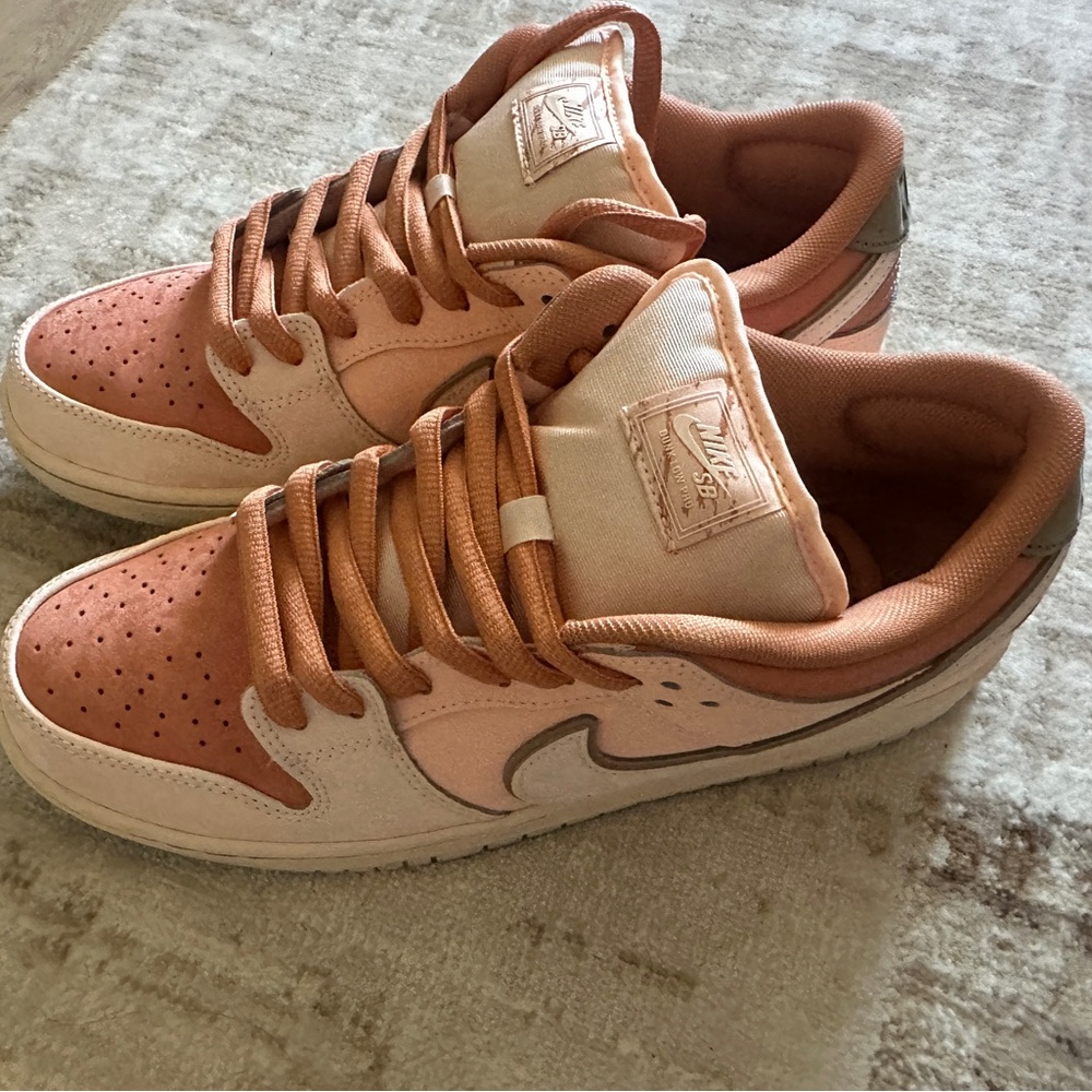 Nike SB Dunk Low Premium Amber Brown / Crimson